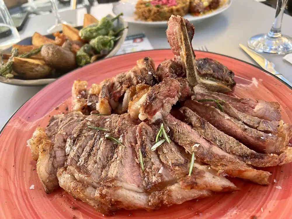 Biefstuk bij Restaurante Los Olivos in Tijarafe, La Palma